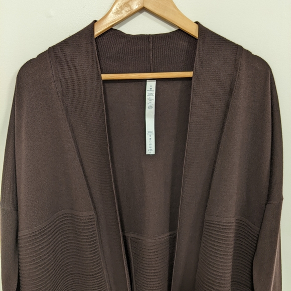 Lululemon Sit In Lotus Wrap II Black Cherry 8 - Picture 10 of 16